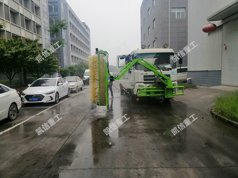 戳我试试